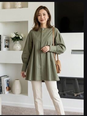 Snidel Women's Olive Green Long-Sleeve Tunic Top